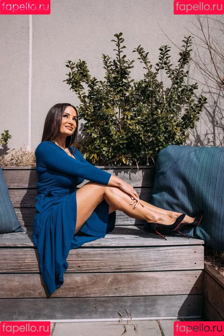 Lisa Ann / Thereallisaann Onlyfans Photo Gallery 
