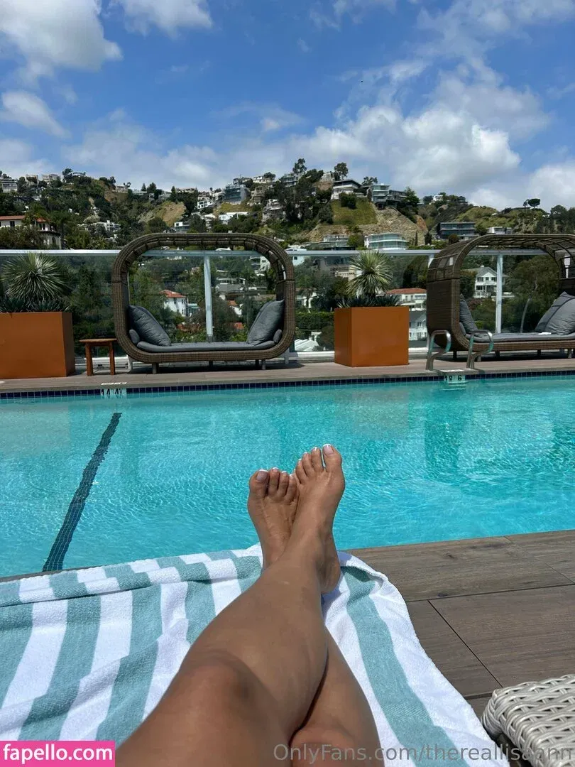 Lisa Ann / Thereallisaann Onlyfans Photo Gallery 