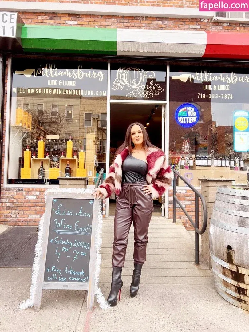 Lisa Ann / Thereallisaann Onlyfans Photo Gallery 