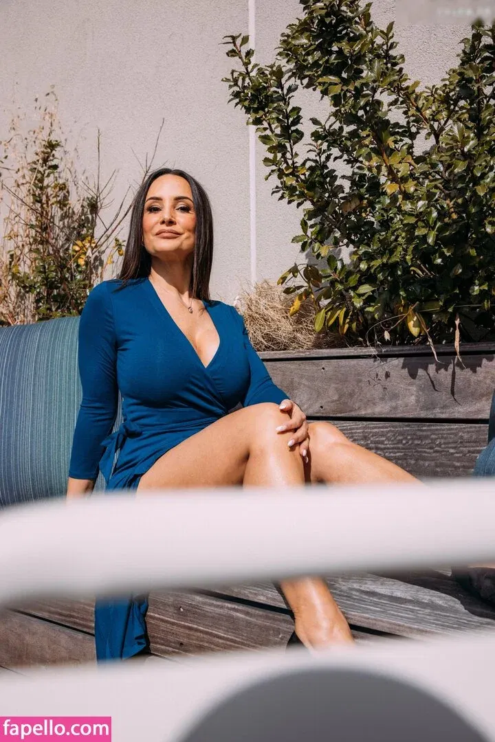 Lisa Ann / Thereallisaann Onlyfans Photo Gallery 