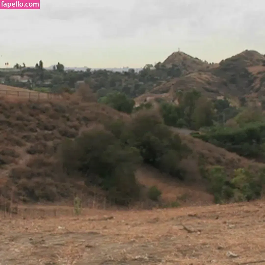 Lisa Ann / Thereallisaann Onlyfans Photo Gallery 