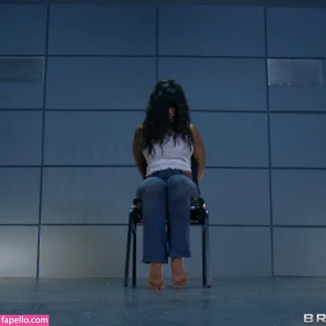 Lisa Ann / Thereallisaann Onlyfans Photo Gallery 