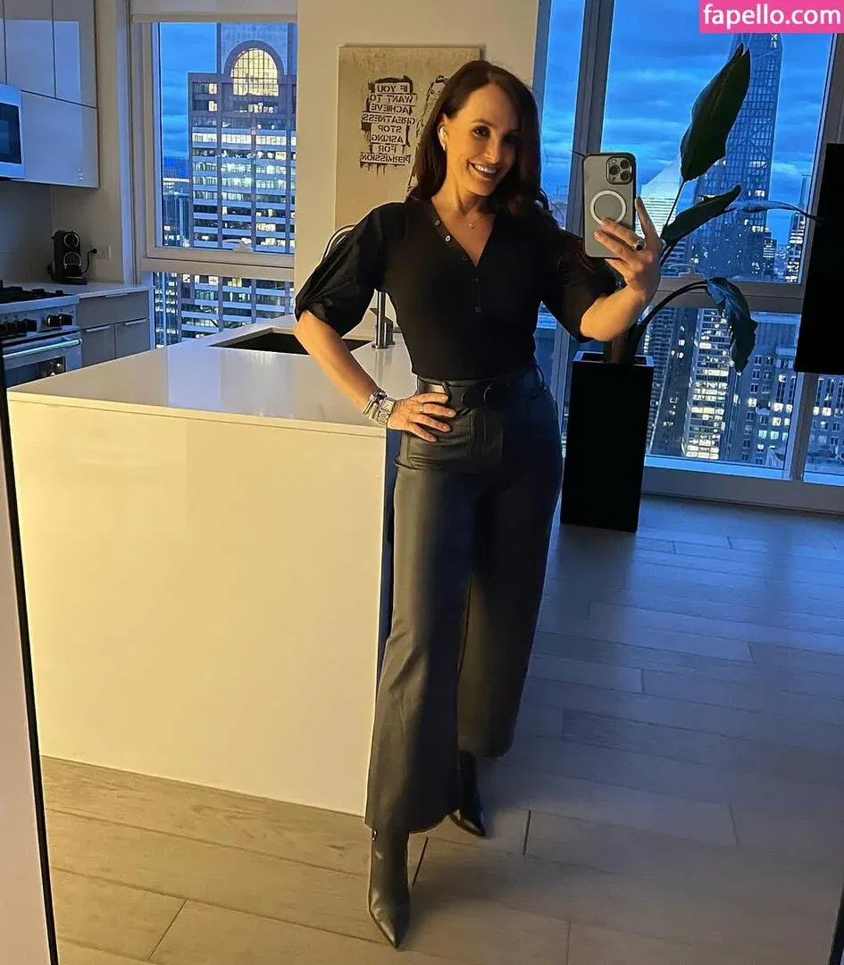 Lisa Ann / Thereallisaann Onlyfans Photo Gallery 