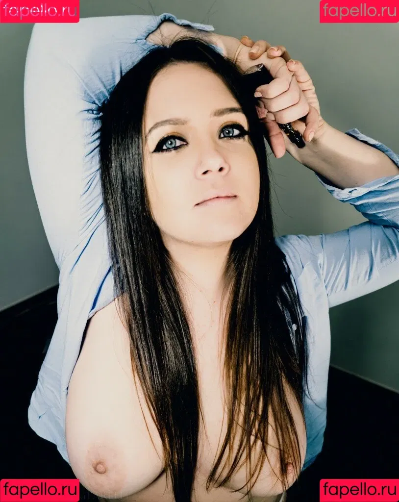 Mayer Lil / mayer_lil / mayer_lila Onlyfans Photo Gallery 