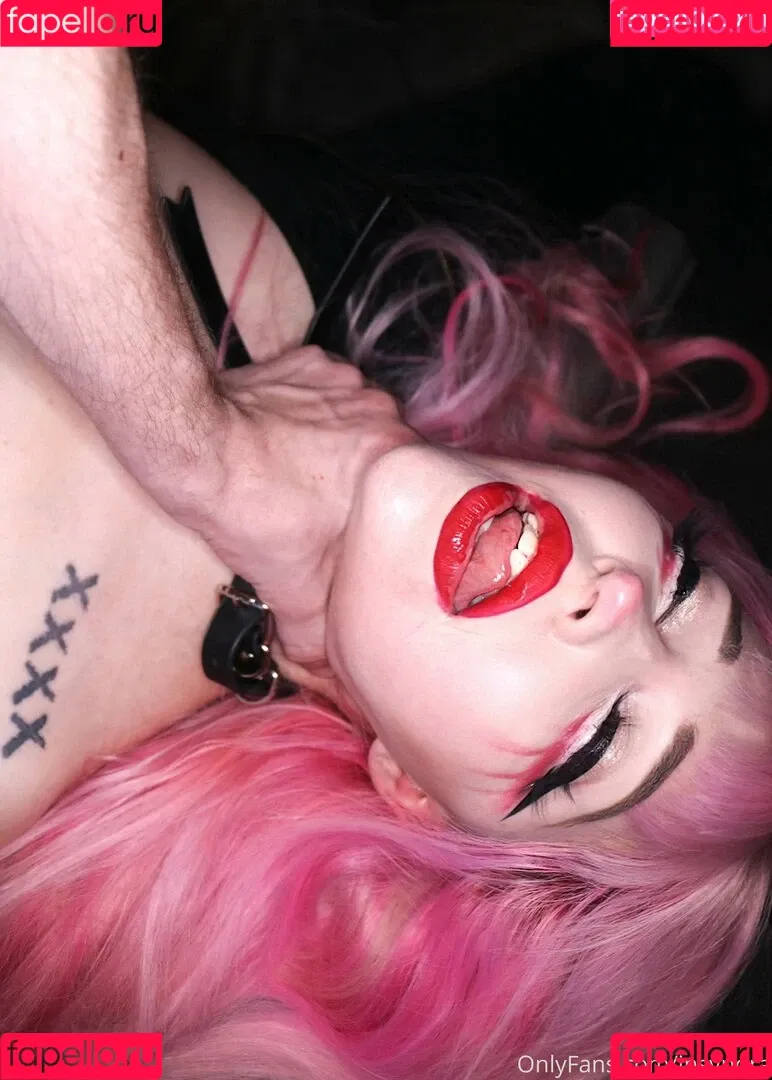 Darcy Nycole / Insyndra / Niennavie / darcynycole / darcyxnycole / inked_sexy Onlyfans Photo Gallery 
