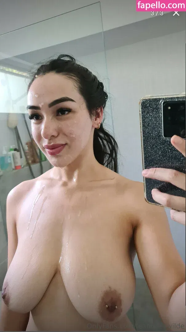 Leah Wilde / leahgoeswilde / leahwildeofficial Onlyfans Photo Gallery 