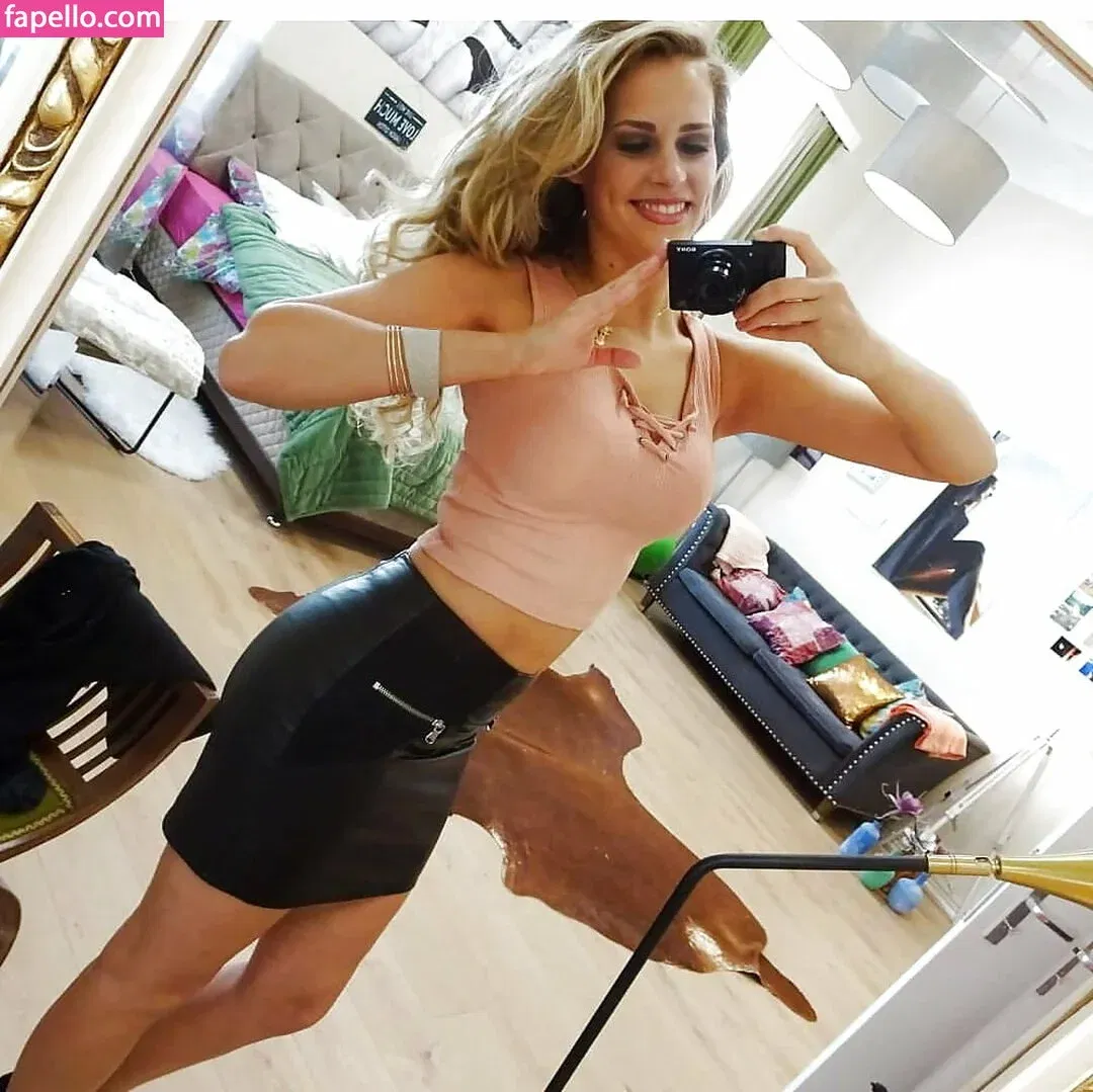 Caroline Noeding Onlyfans Photo Gallery 