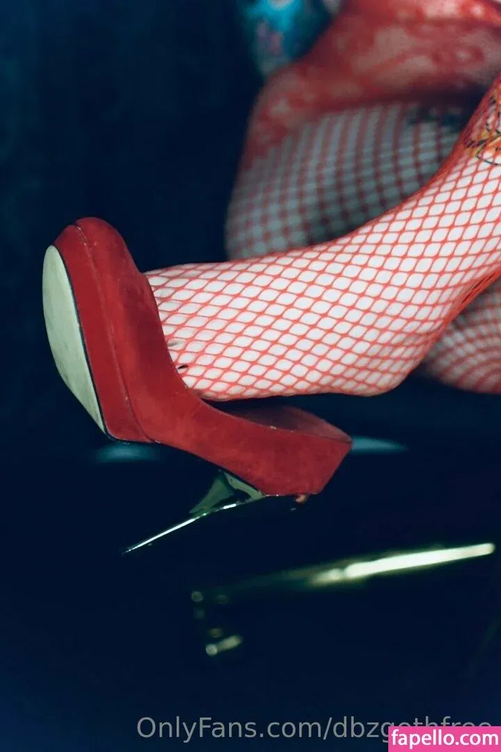 dbzgoth / dbzgothbecca Onlyfans Photo Gallery 