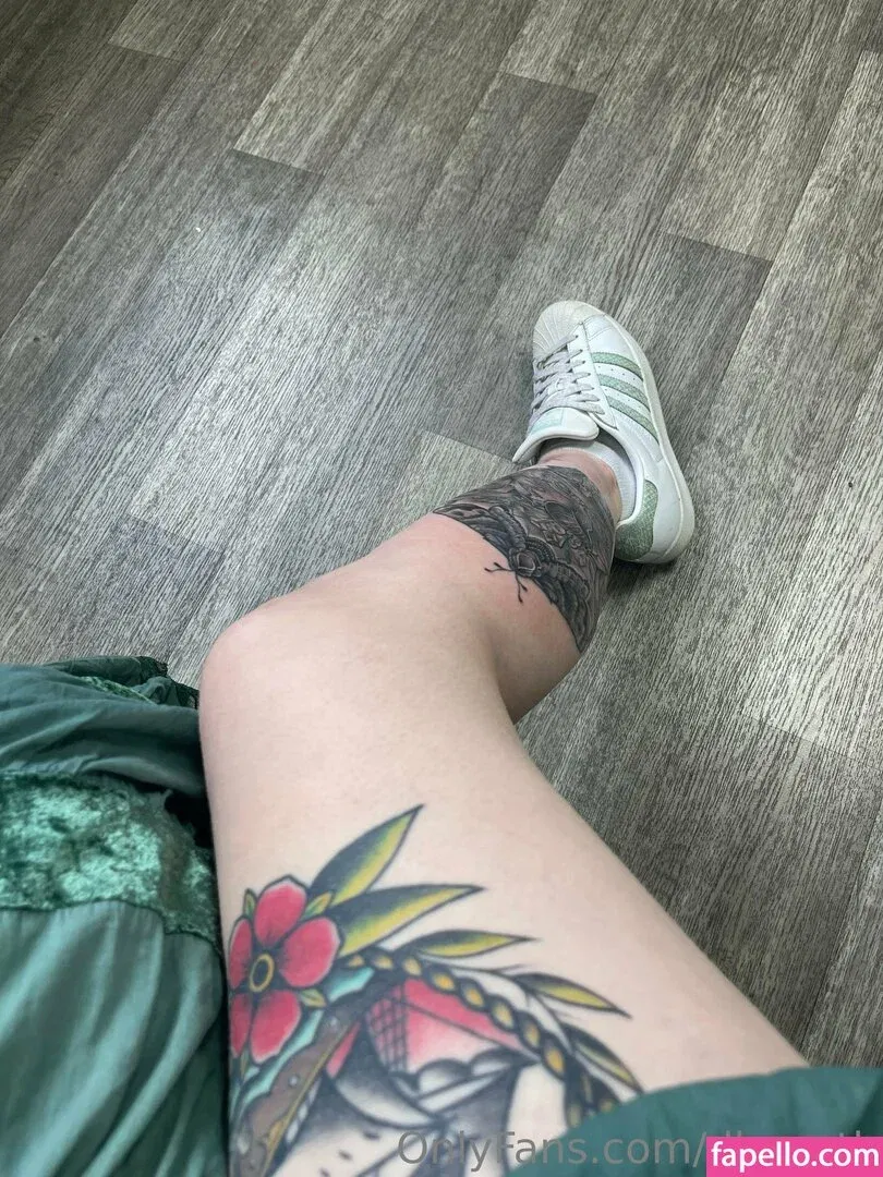 dbzgoth / dbzgothbecca Onlyfans Photo Gallery 