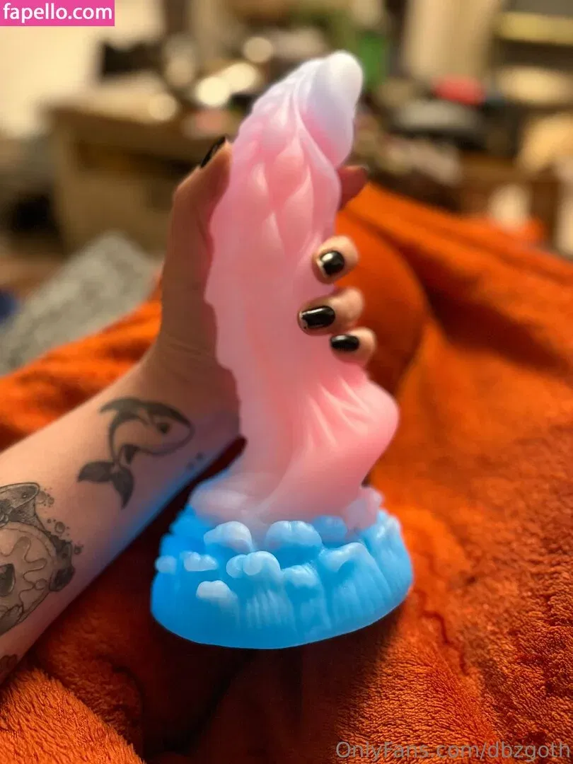 dbzgoth / dbzgothbecca Onlyfans Photo Gallery 