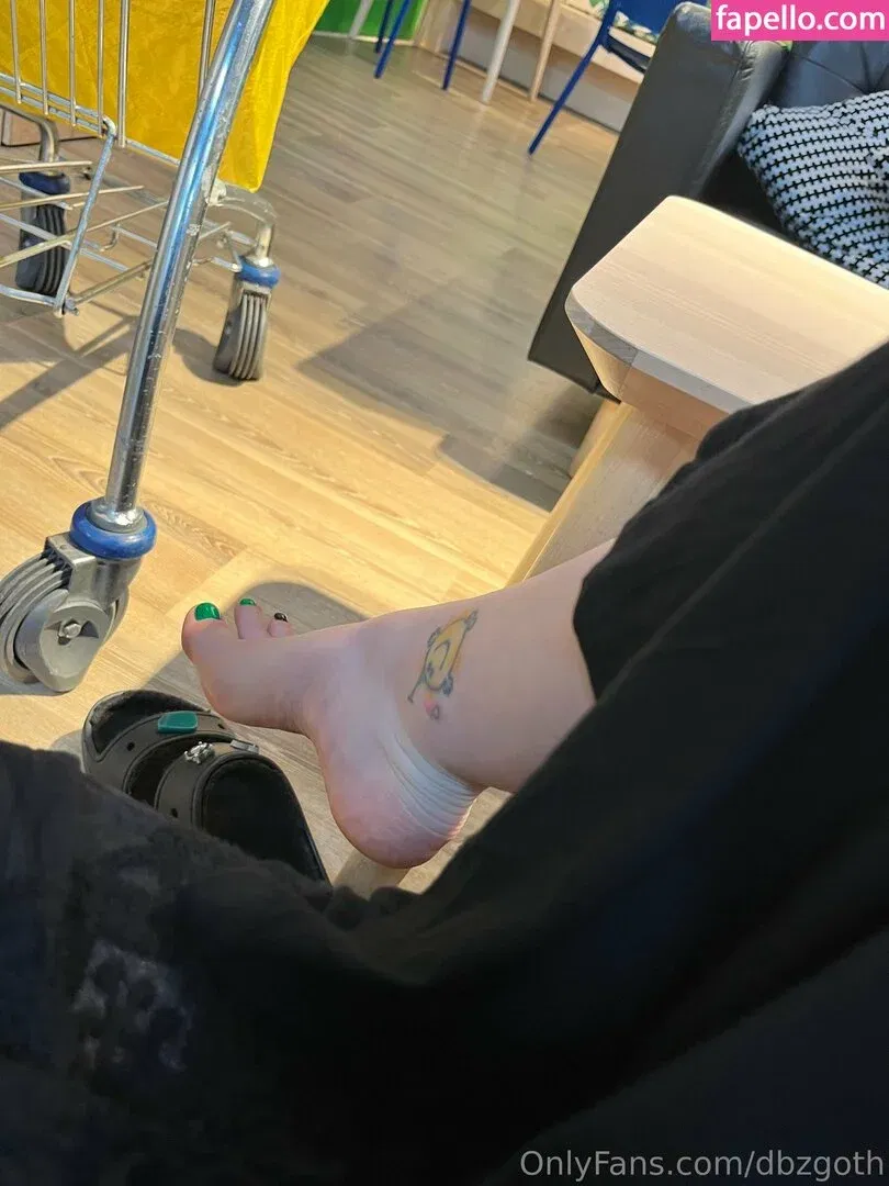 dbzgoth / dbzgothbecca Onlyfans Photo Gallery 