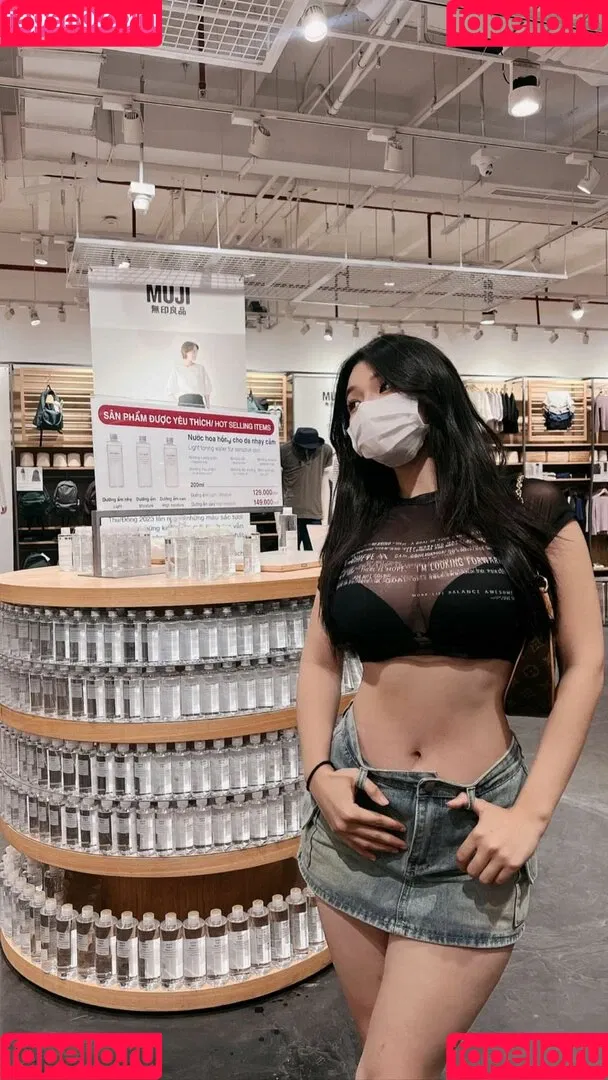 Duyenn Hipp / duyenn.hipp Onlyfans Photo Gallery 