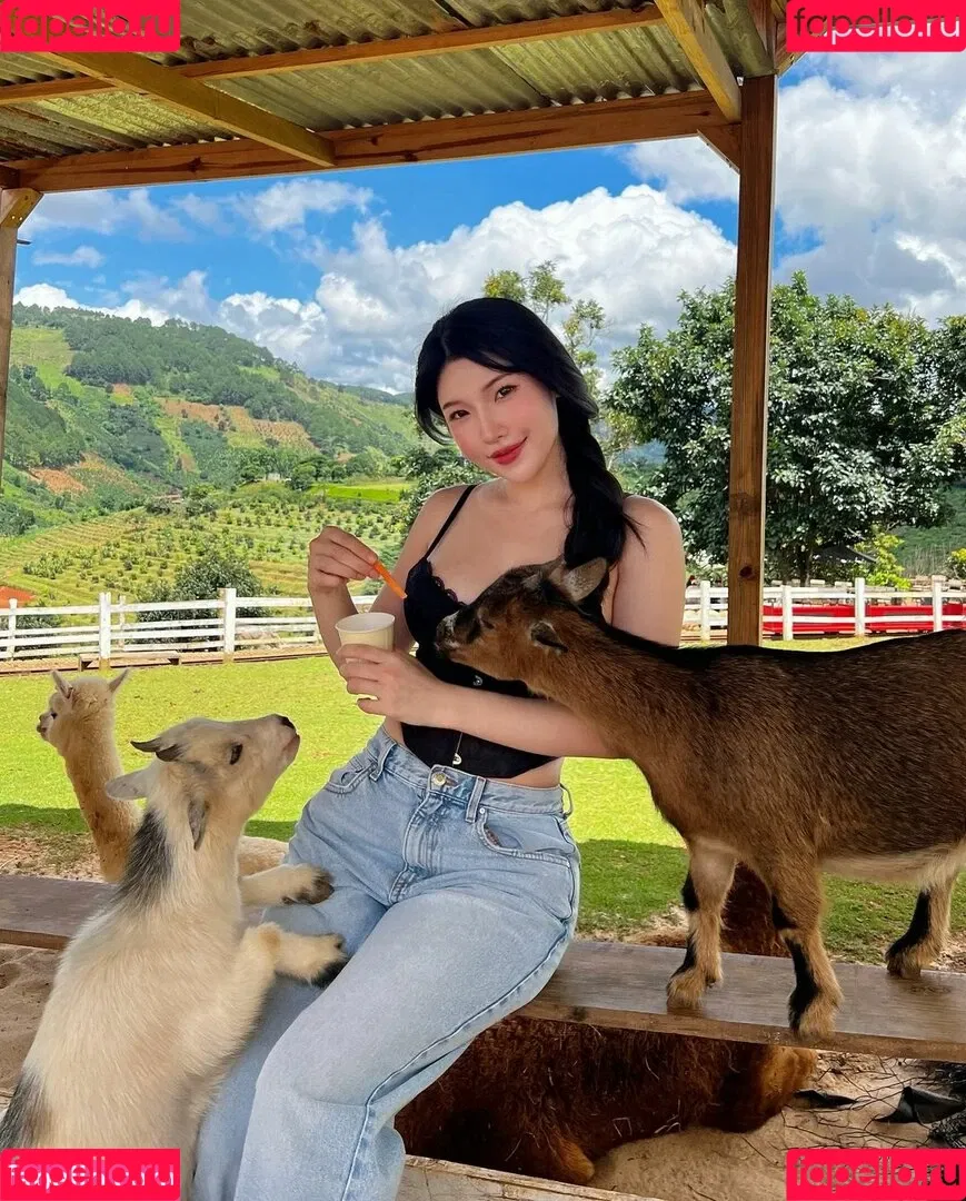 Duyenn Hipp / duyenn.hipp Onlyfans Photo Gallery 
