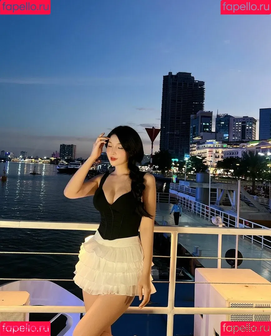 Duyenn Hipp / duyenn.hipp Onlyfans Photo Gallery 