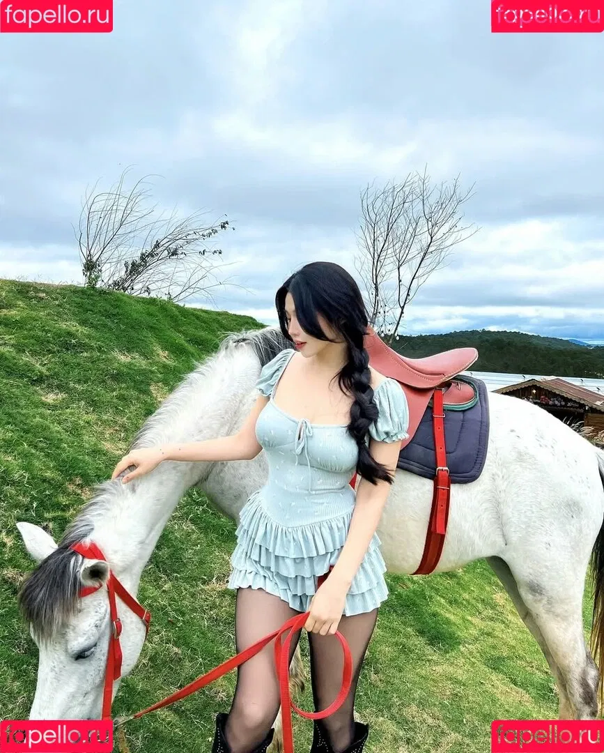 Duyenn Hipp / duyenn.hipp Onlyfans Photo Gallery 