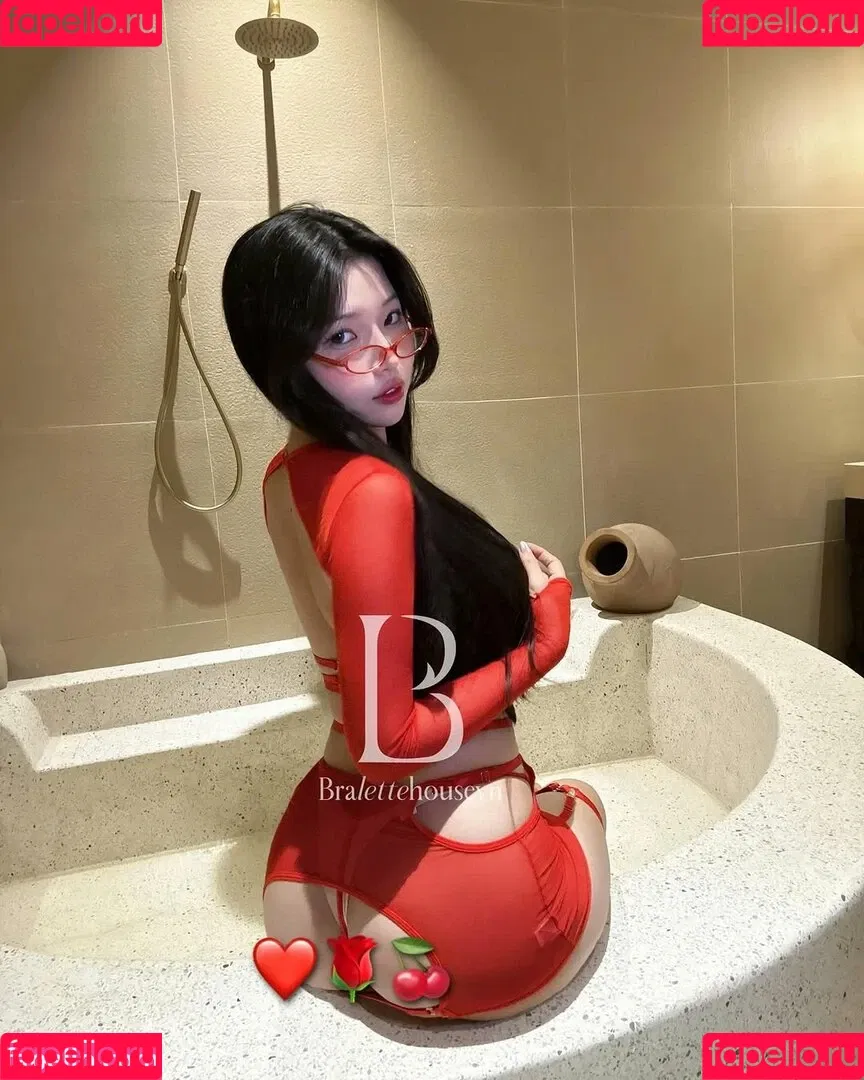 Duyenn Hipp / duyenn.hipp Onlyfans Photo Gallery 