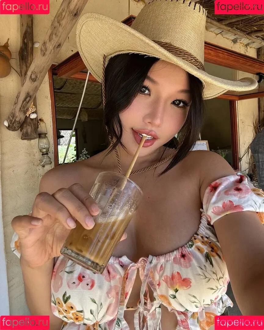 Duyenn Hipp / duyenn.hipp Onlyfans Photo Gallery 