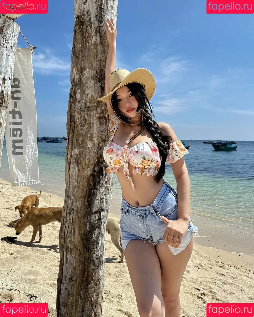 Duyenn Hipp / duyenn.hipp Onlyfans Photo Gallery 
