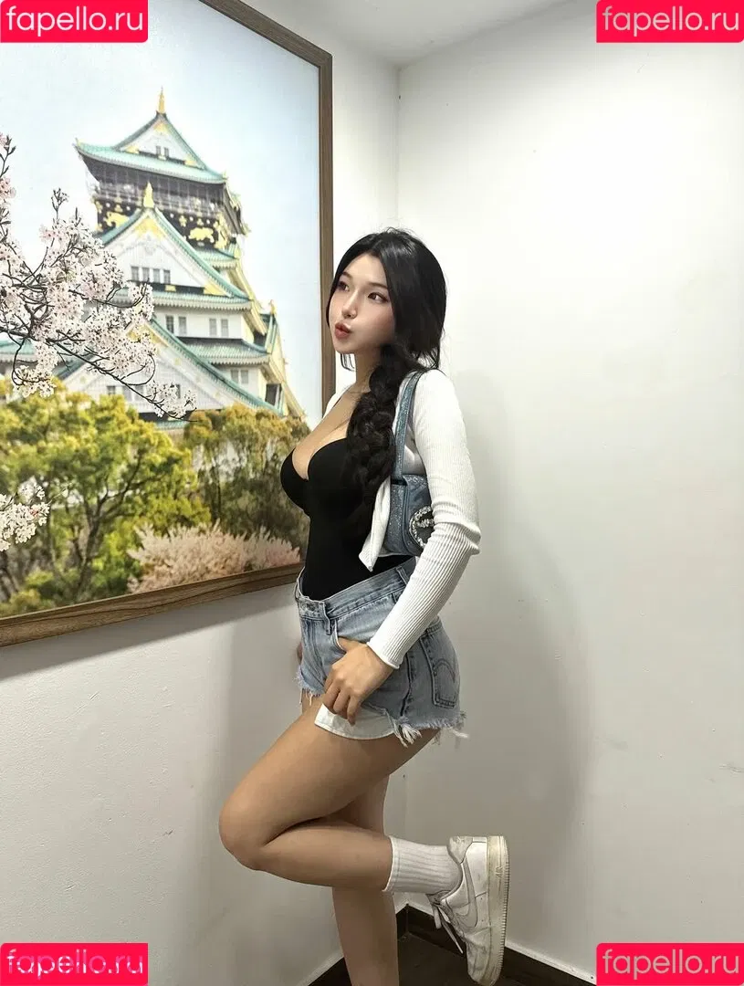 Duyenn Hipp / duyenn.hipp Onlyfans Photo Gallery 