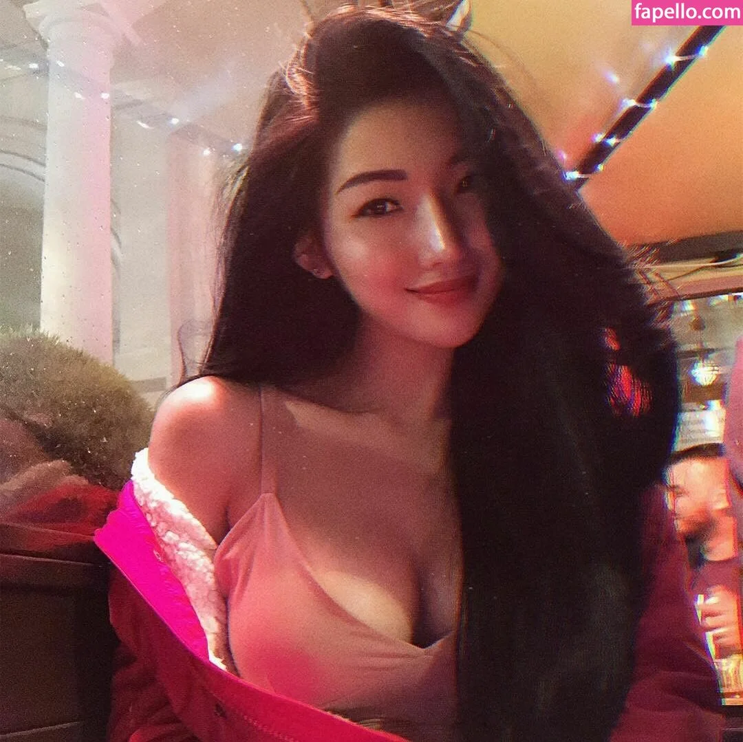 Duyenn Hipp / duyenn.hipp Onlyfans Photo Gallery 