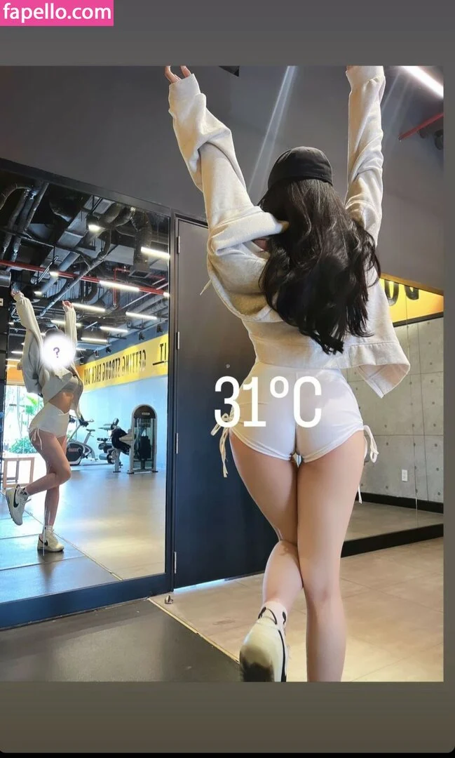 Duyenn Hipp / duyenn.hipp Onlyfans Photo Gallery 