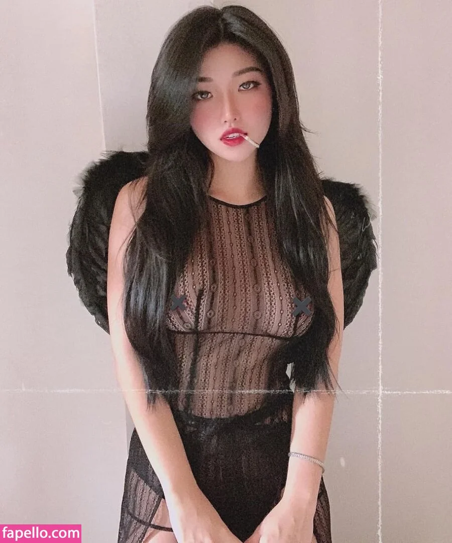 Duyenn Hipp / duyenn.hipp Onlyfans Photo Gallery 