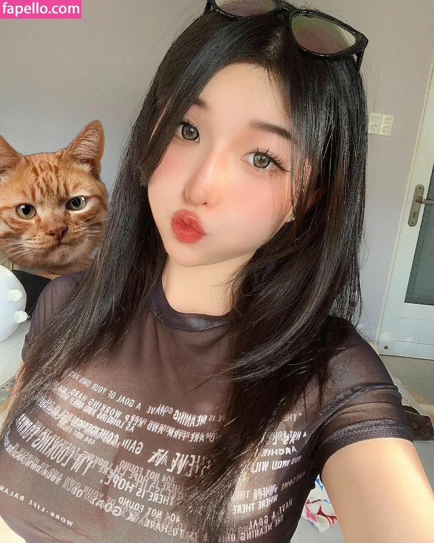 Duyenn Hipp / duyenn.hipp Onlyfans Photo Gallery 