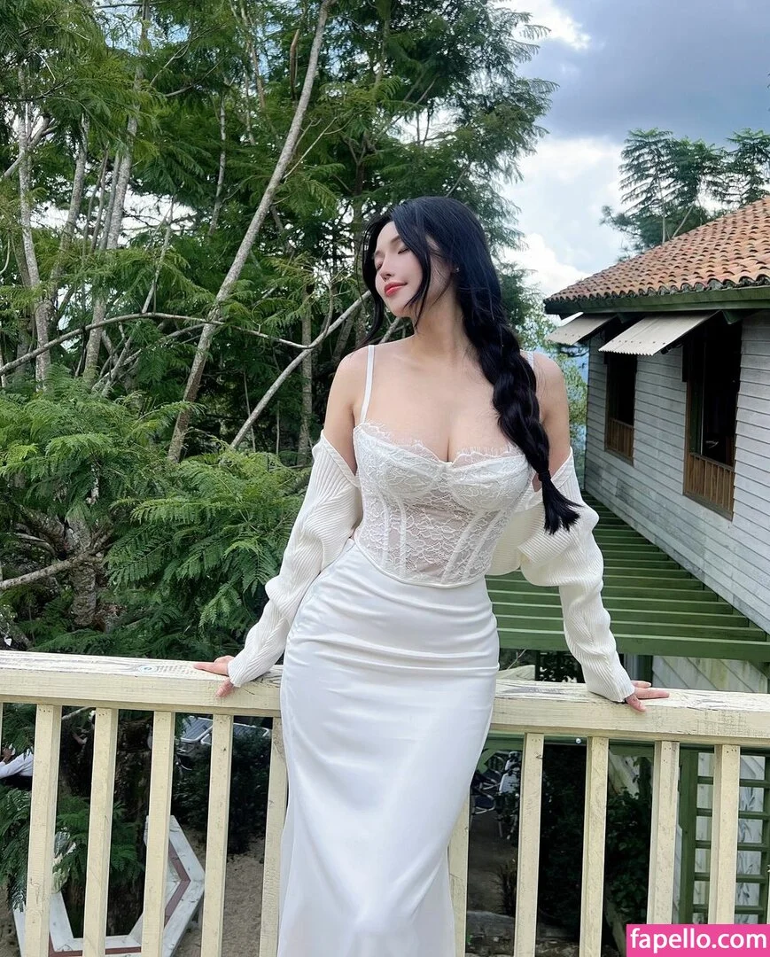 Duyenn Hipp / duyenn.hipp Onlyfans Photo Gallery 