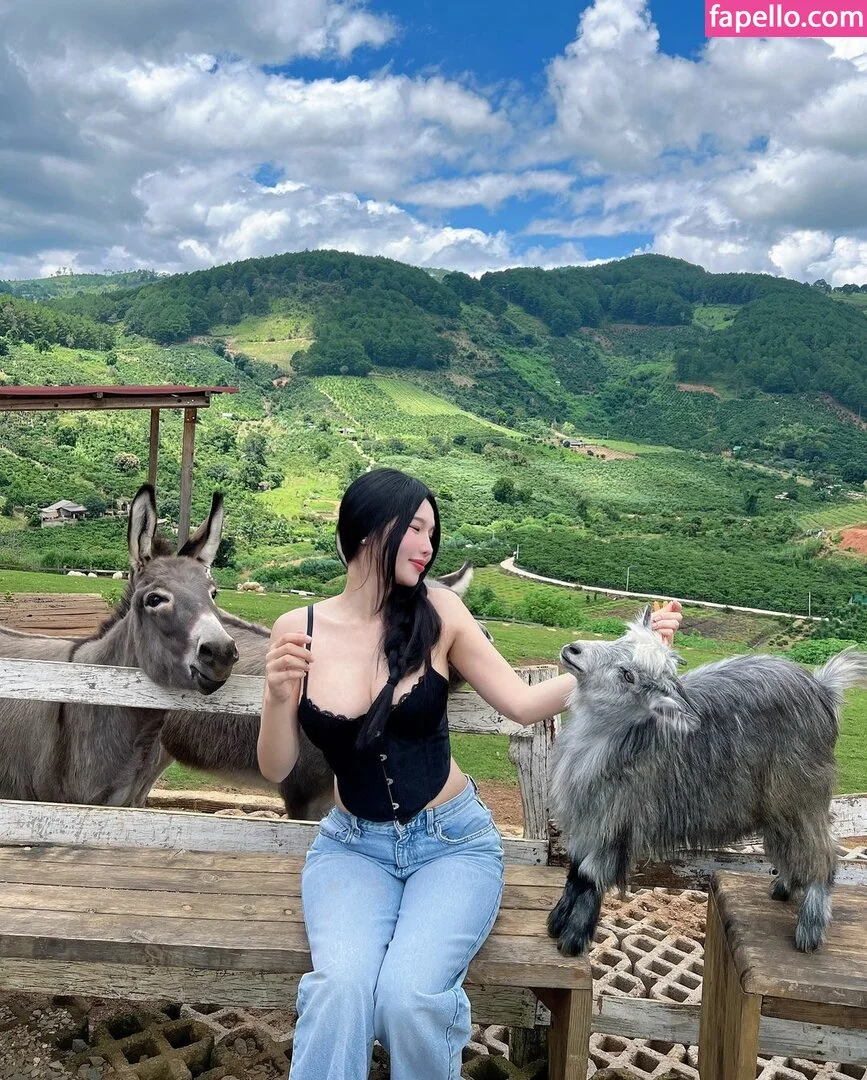 Duyenn Hipp / duyenn.hipp Onlyfans Photo Gallery 