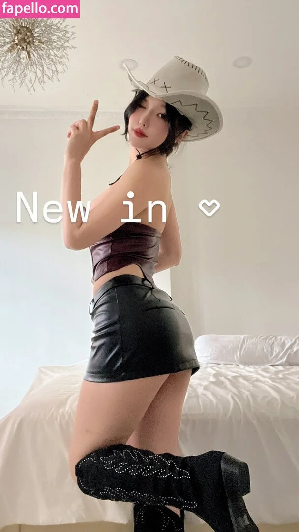 Duyenn Hipp / duyenn.hipp Onlyfans Photo Gallery 