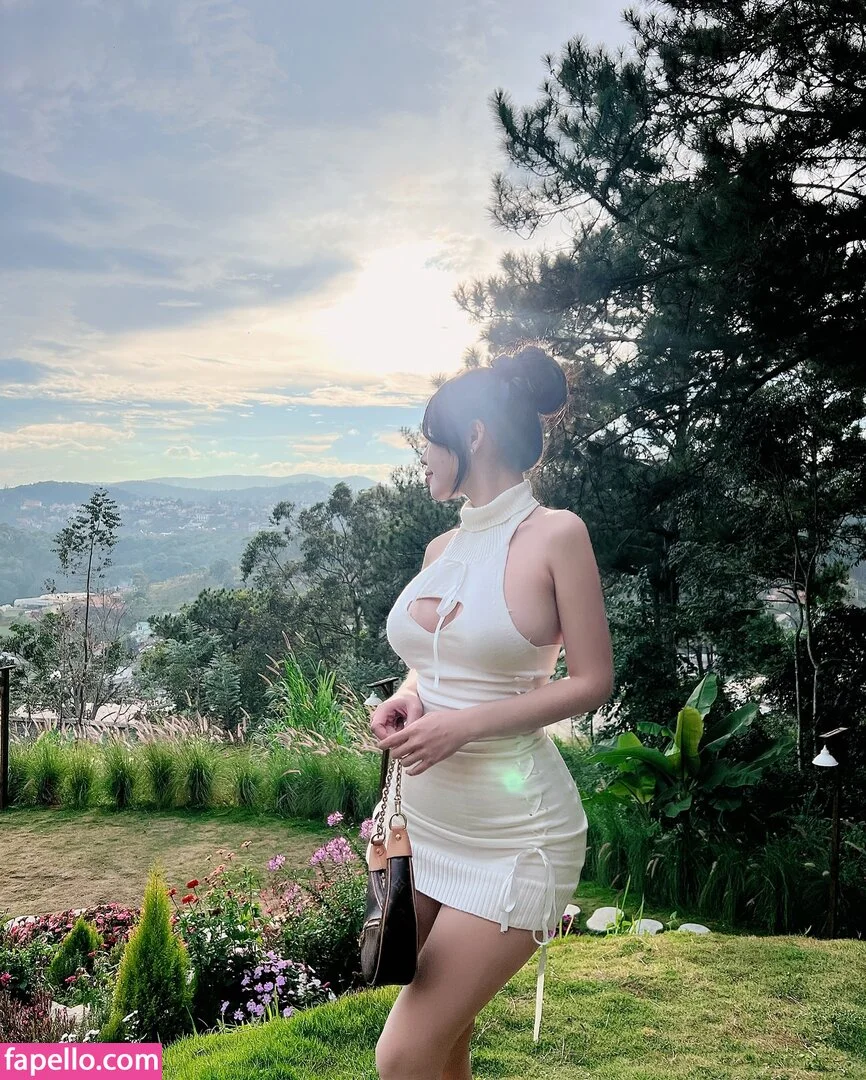 Duyenn Hipp / duyenn.hipp Onlyfans Photo Gallery 