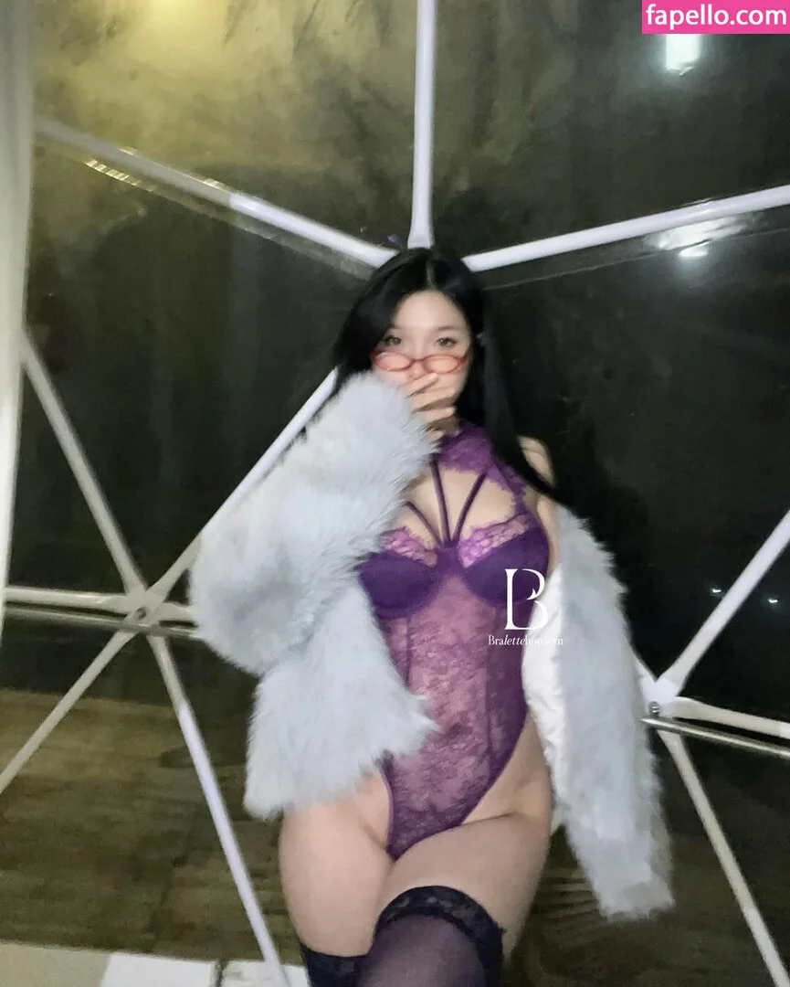 Duyenn Hipp / duyenn.hipp Onlyfans Photo Gallery 