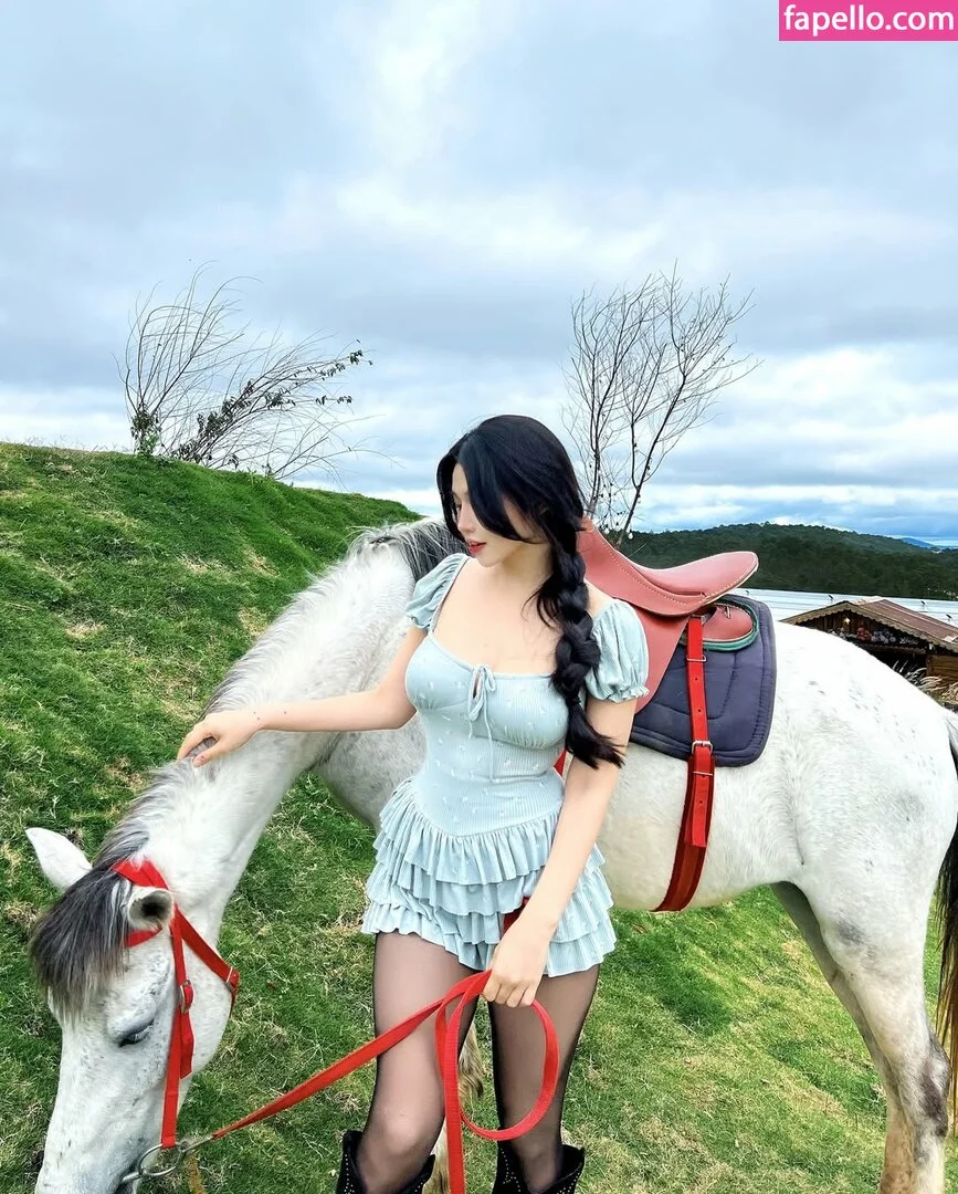 Duyenn Hipp / duyenn.hipp Onlyfans Photo Gallery 