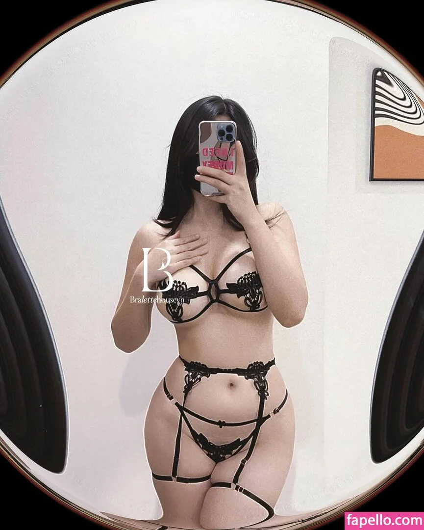 Duyenn Hipp / duyenn.hipp Onlyfans Photo Gallery 