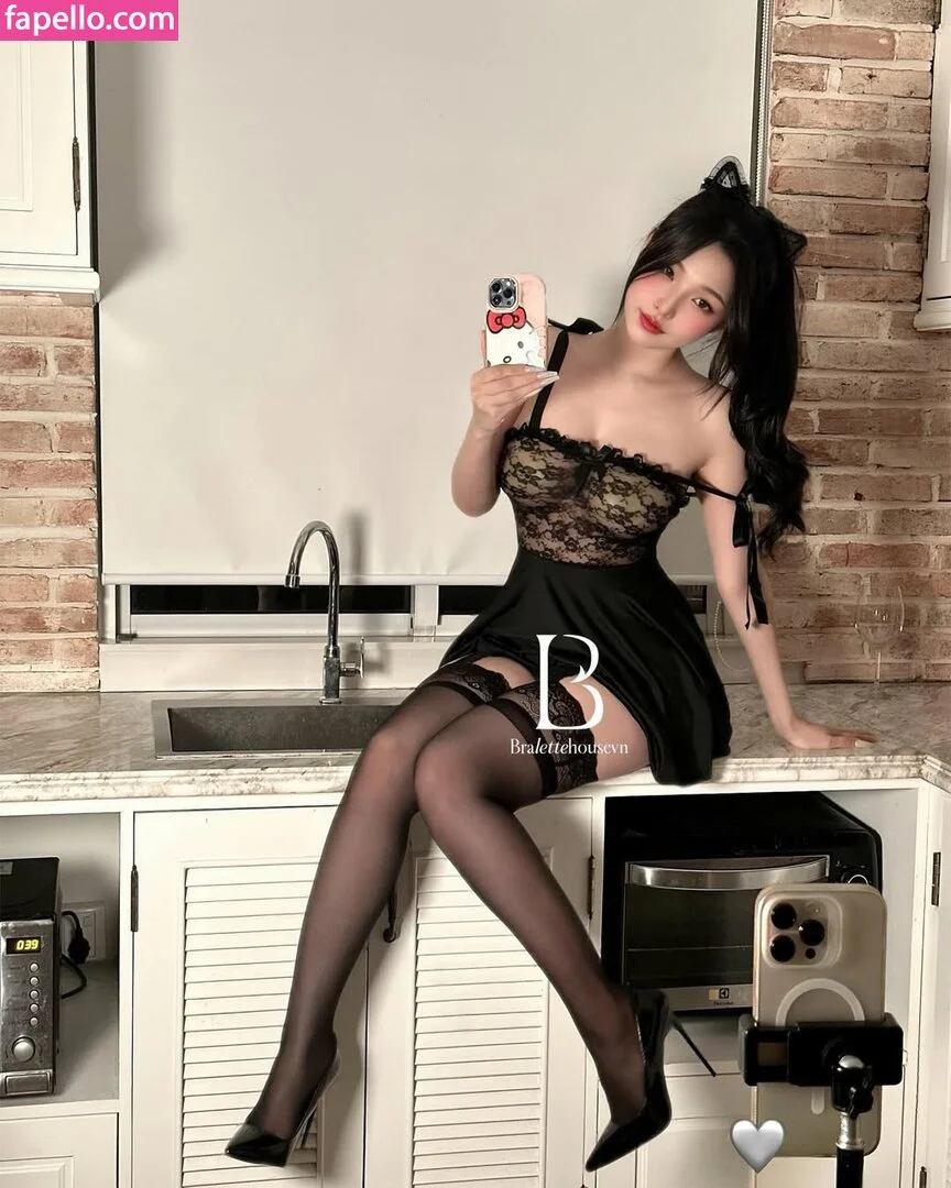 Duyenn Hipp / duyenn.hipp Onlyfans Photo Gallery 