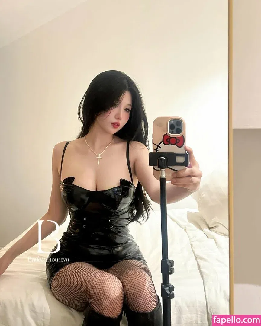 Duyenn Hipp / duyenn.hipp Onlyfans Photo Gallery 