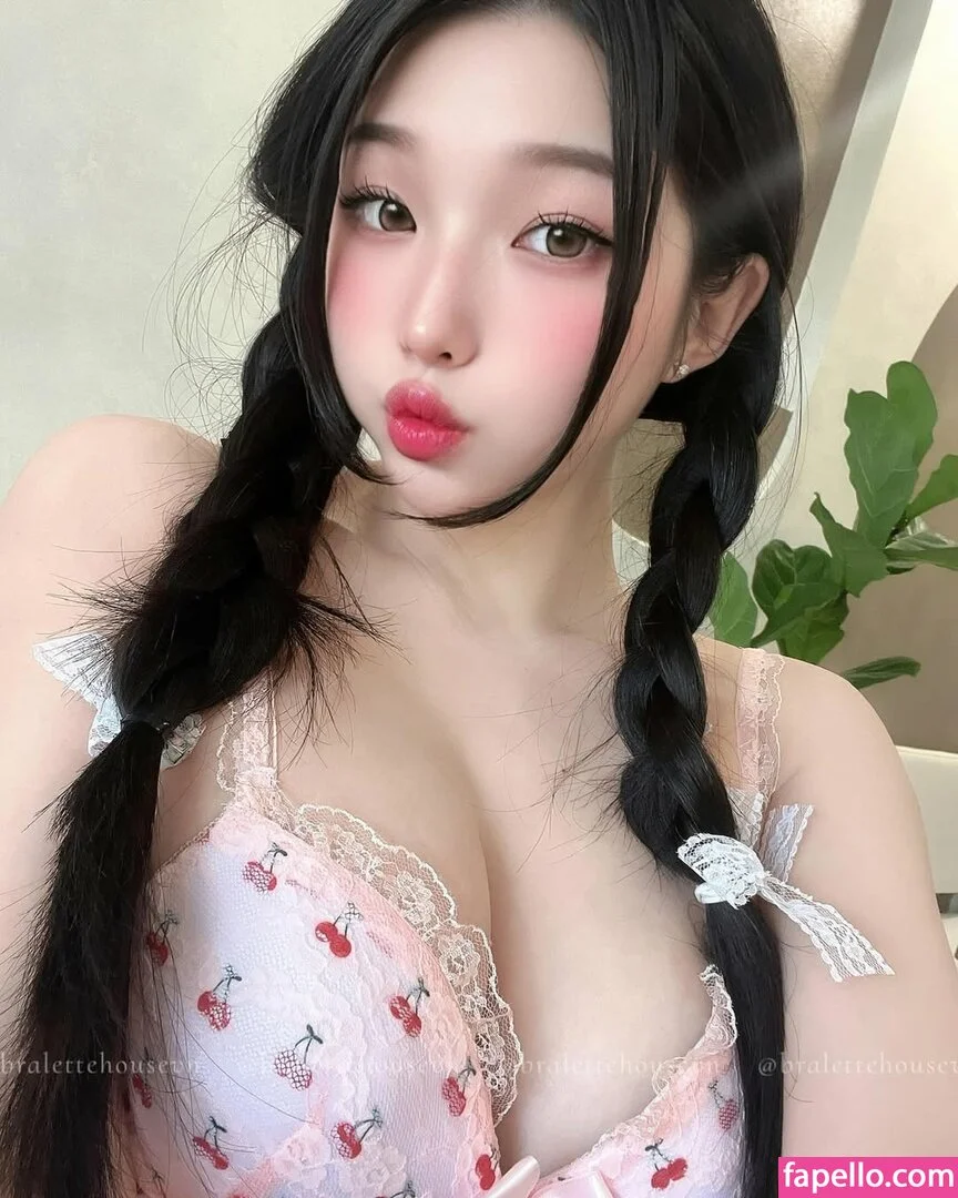 Duyenn Hipp / duyenn.hipp Onlyfans Photo Gallery 