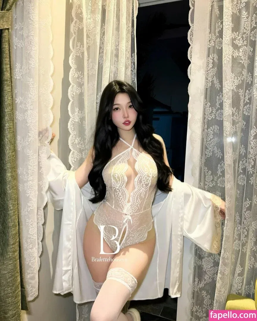 Duyenn Hipp / duyenn.hipp Onlyfans Photo Gallery 