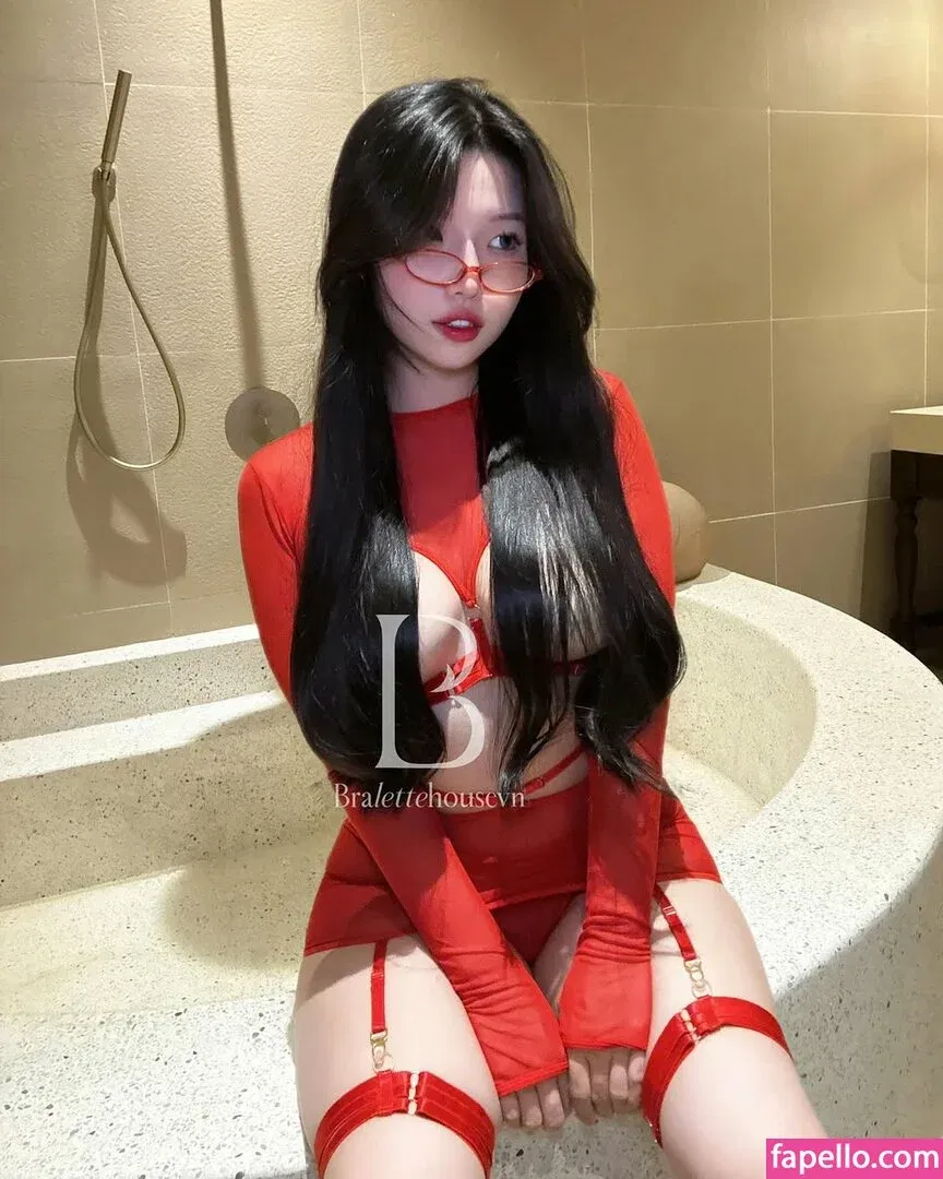 Duyenn Hipp / duyenn.hipp Onlyfans Photo Gallery 