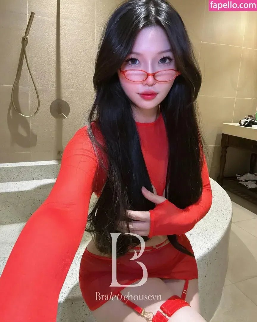 Duyenn Hipp / duyenn.hipp Onlyfans Photo Gallery 