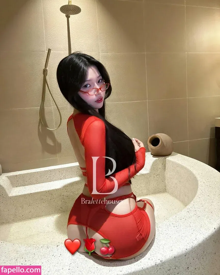 Duyenn Hipp / duyenn.hipp Onlyfans Photo Gallery 