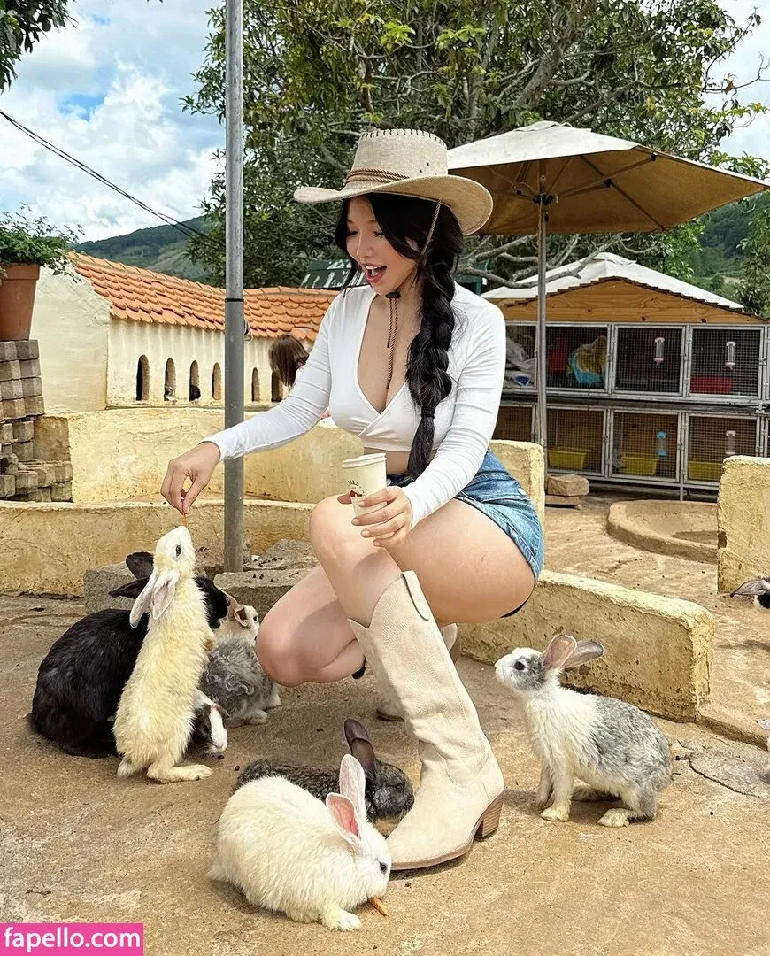 Duyenn Hipp / duyenn.hipp Onlyfans Photo Gallery 