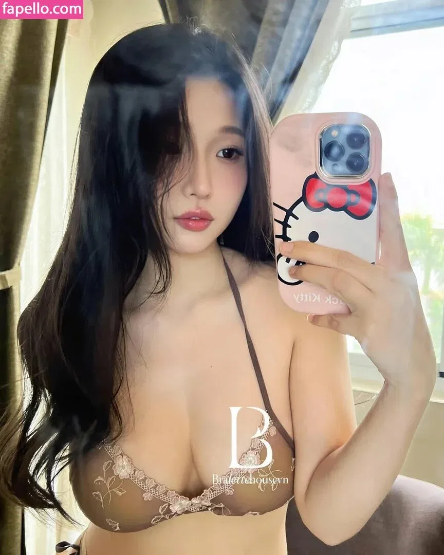 Duyenn Hipp / duyenn.hipp Onlyfans Photo Gallery 