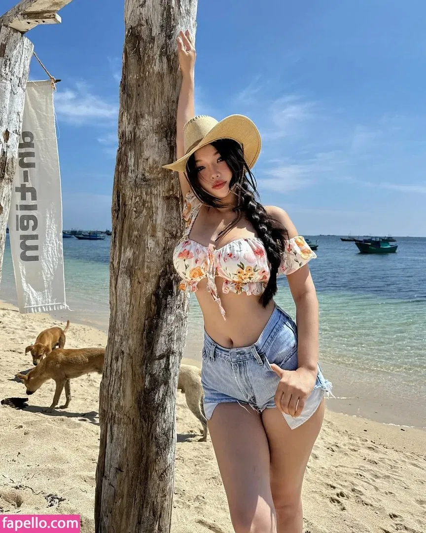 Duyenn Hipp / duyenn.hipp Onlyfans Photo Gallery 