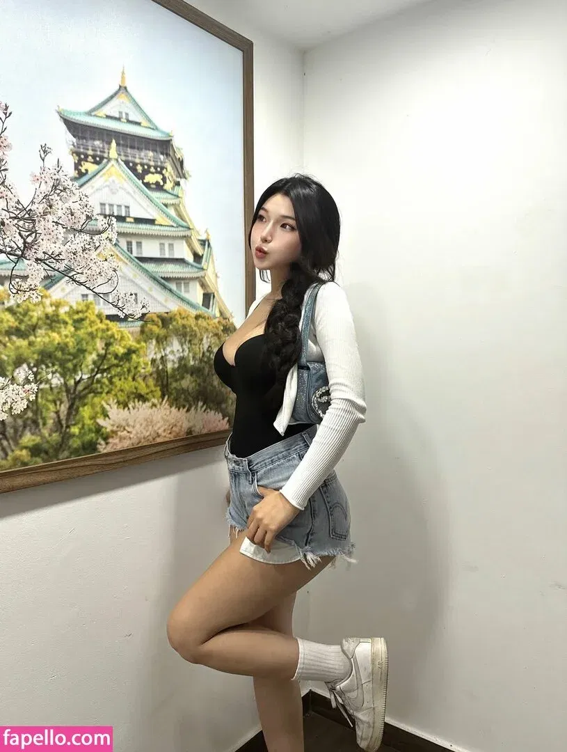 Duyenn Hipp / duyenn.hipp Onlyfans Photo Gallery 