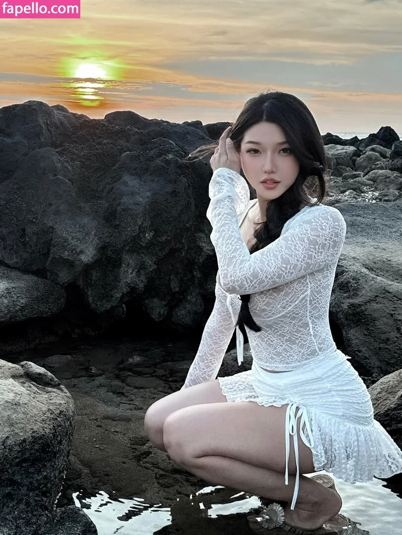 Duyenn Hipp / duyenn.hipp Onlyfans Photo Gallery 