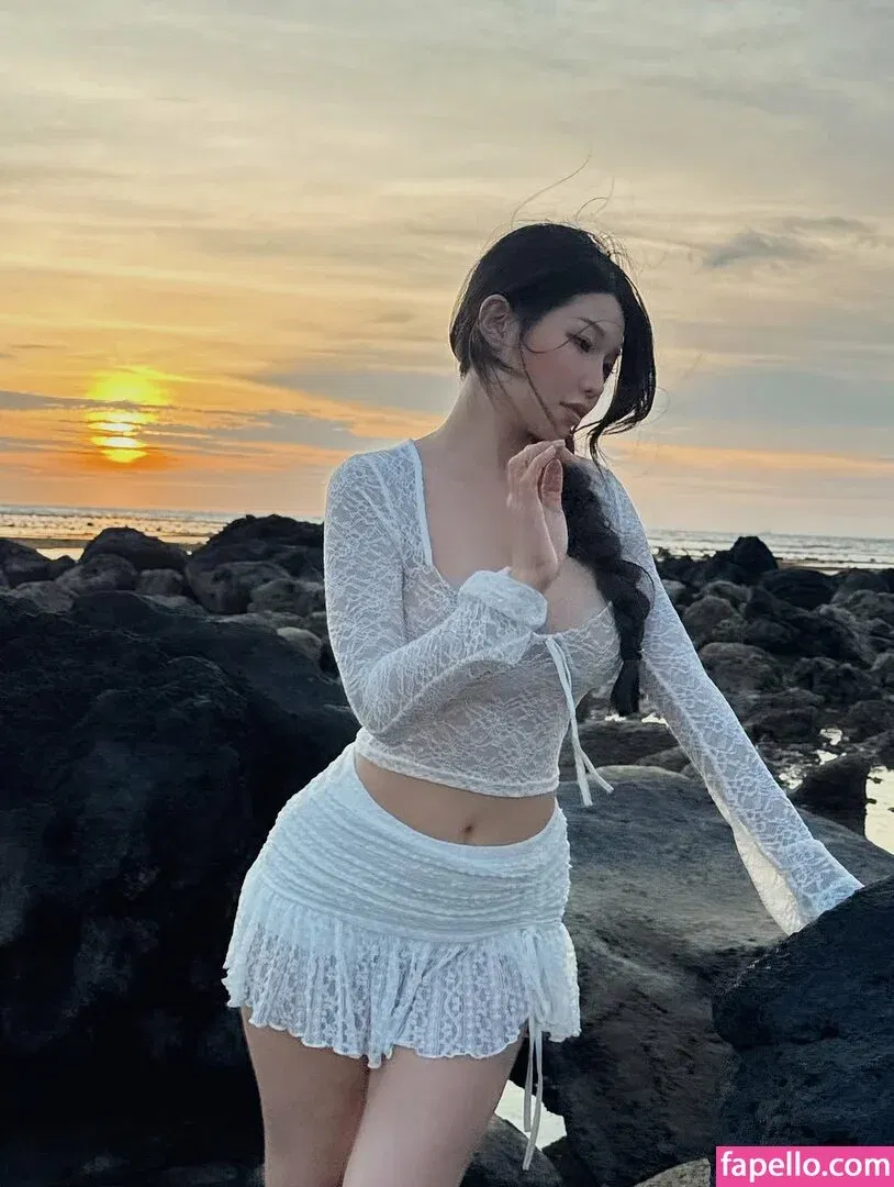 Duyenn Hipp / duyenn.hipp Onlyfans Photo Gallery 