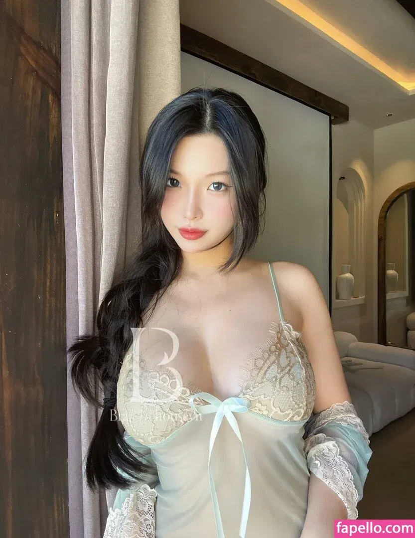 Duyenn Hipp / duyenn.hipp Onlyfans Photo Gallery 