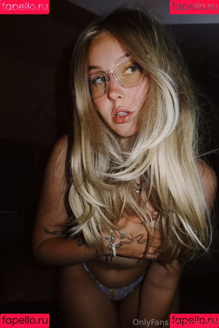Cirizzle / cirizle / cirizzzle Onlyfans Photo Gallery 
