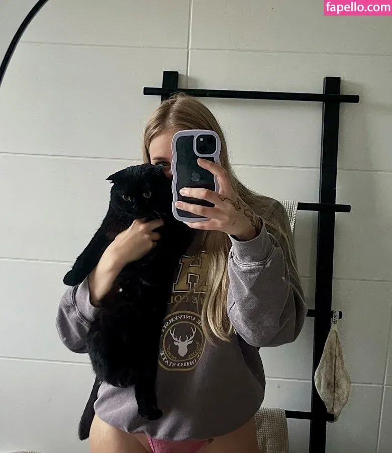 Cirizzle / cirizle / cirizzzle Onlyfans Photo Gallery 